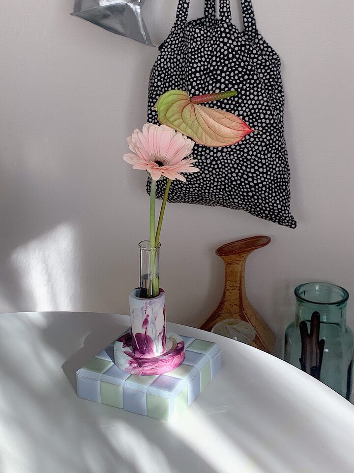 short form carousel card thumbnail