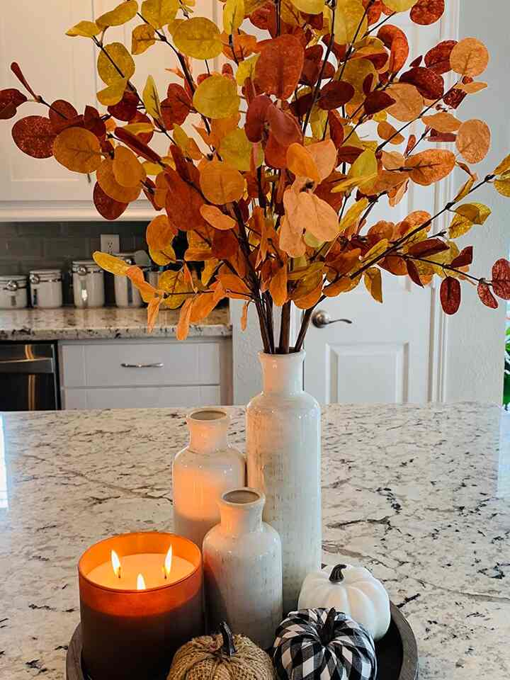 Embracing the simplicity and warmth of Scandinavian design with a touch of wood! 🍂✨
 #ScandiStyle #HomeDecor