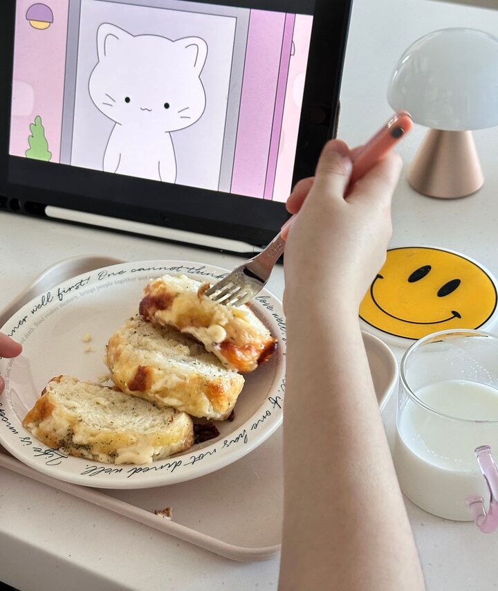 short form carousel card thumbnail