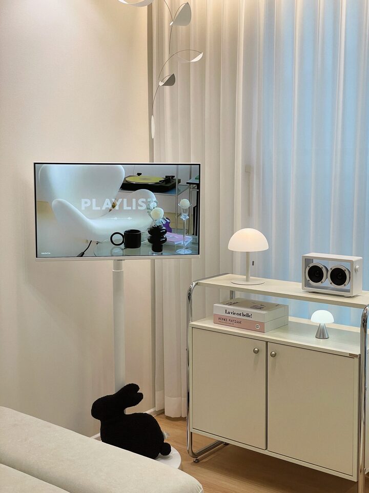 short form carousel card thumbnail