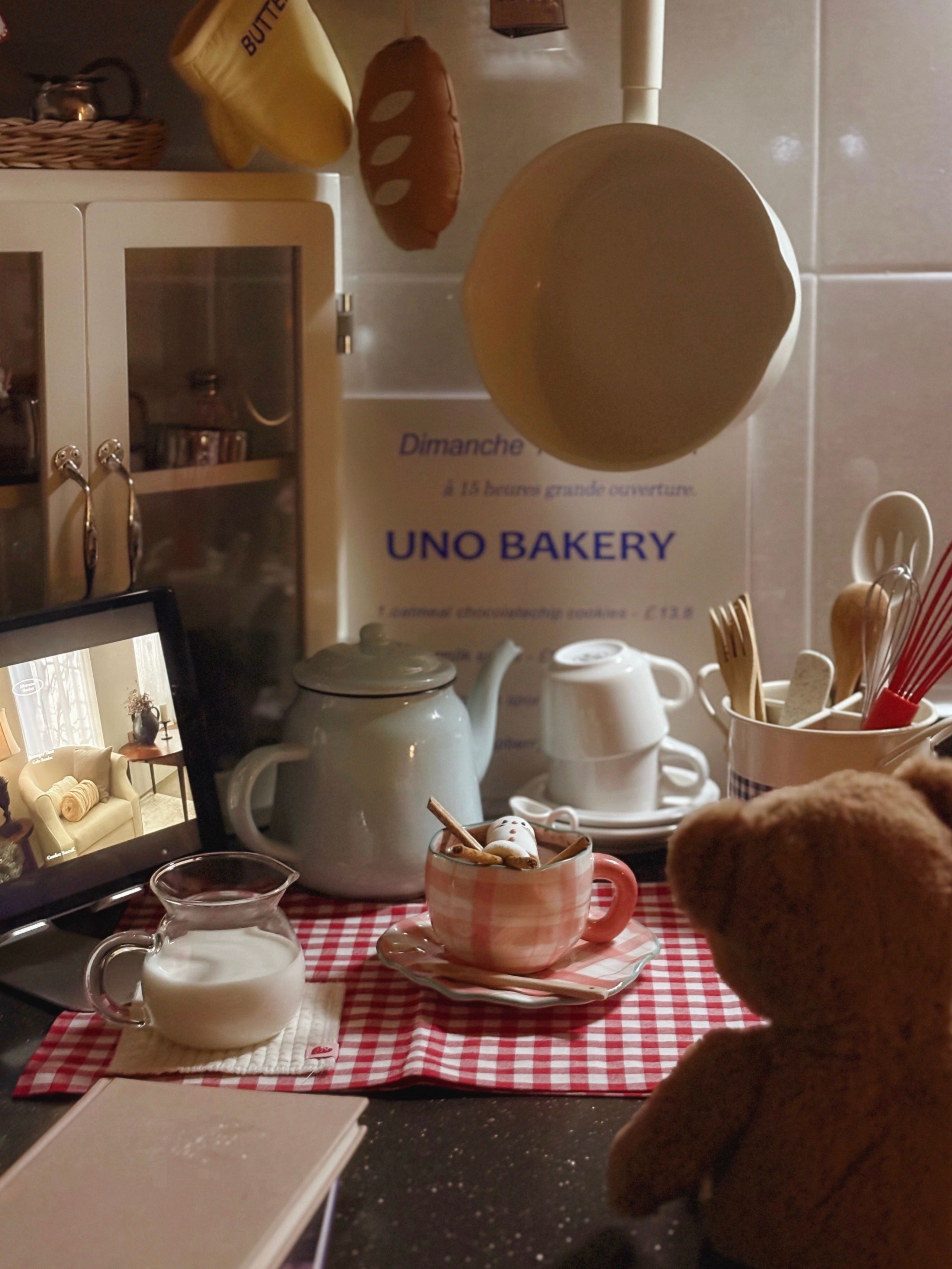 Ugly Chic Mug & Saucer Set user photo