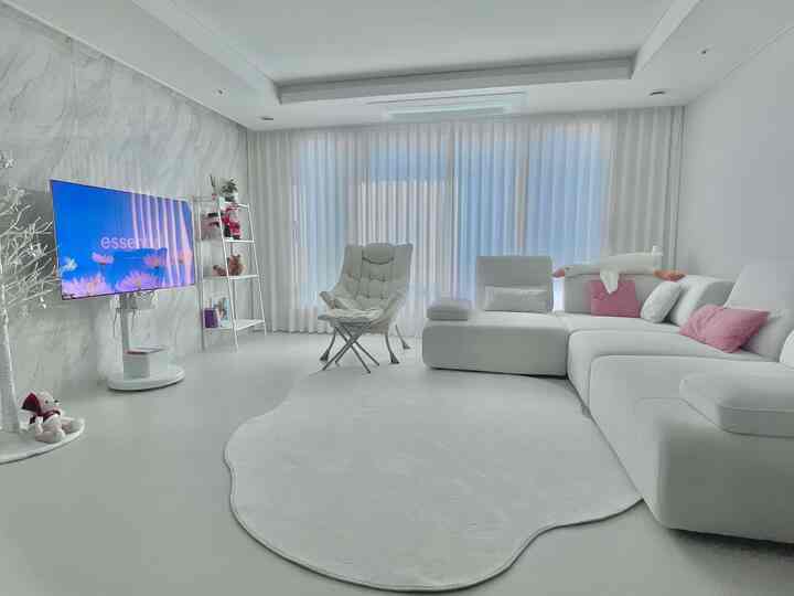 Tagged posts featuring Padded Micro-Suede Lounge Chair 1