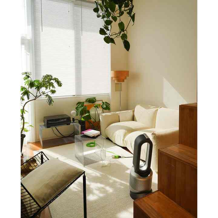 #パントンワイヤー をシングルとダブルで
サイドテーブルとレコードラックに💿