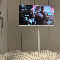 정가 1/3 도 안되는 30만원으로 
가성비 스탠바이미 만들기 ✨ 
자기전에 티비보면서 누워있을때 너무 행복해 !
#가성비스탠바이비 #스탠바이미저렴이 #스마트티비 #이동식거치대 #삼탠바이비 #삼탠바이미거치대