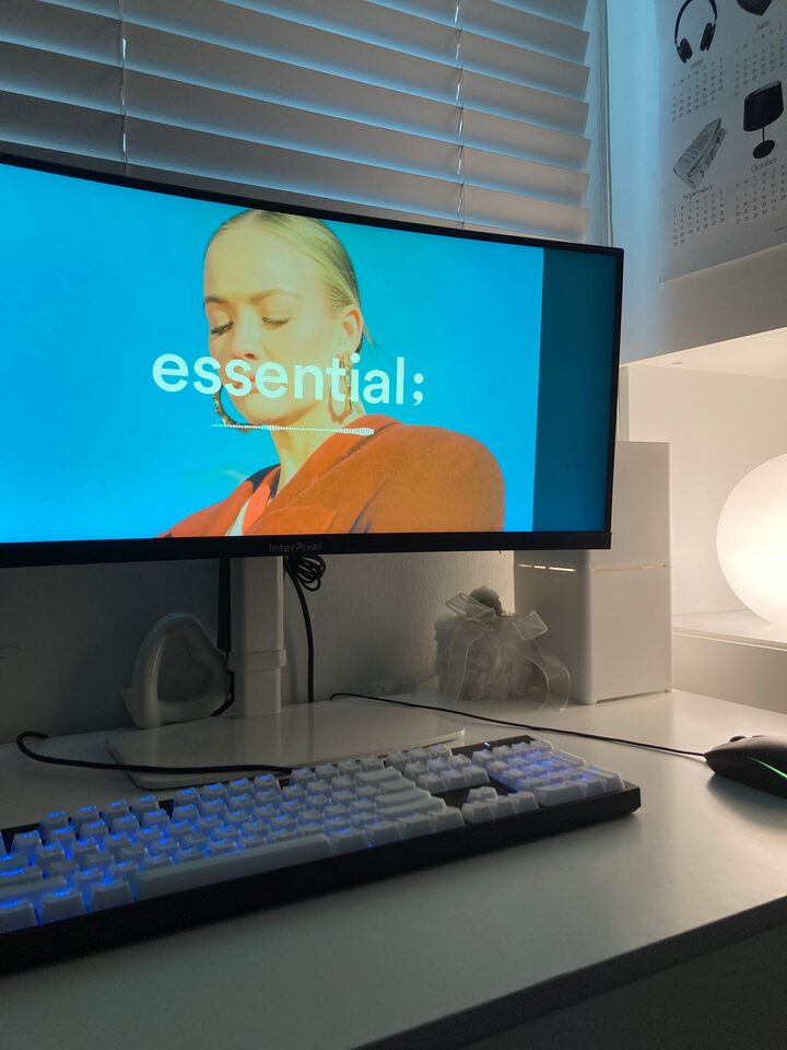 short form carousel card thumbnail