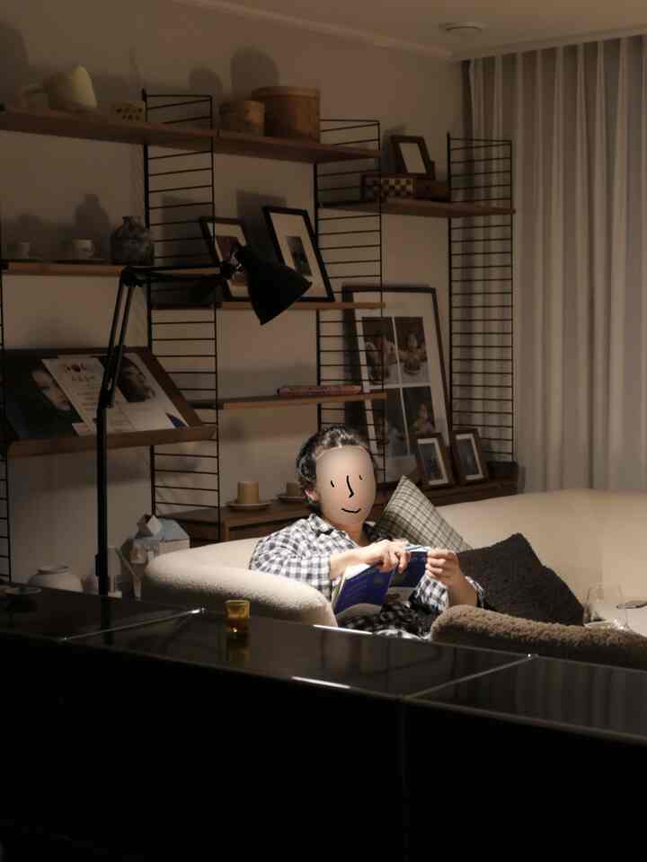 #오늘의우리집 #콘수프기록  #거실인테리어이쁜집 #거실인테리어추천 #거실인테리어디자인 #거실인테리어그램 #거실인테리어가구 #거실인테리어액자 #usmhaller #usm #usm거실장 #스트링시스템 #stringsystem #merge 