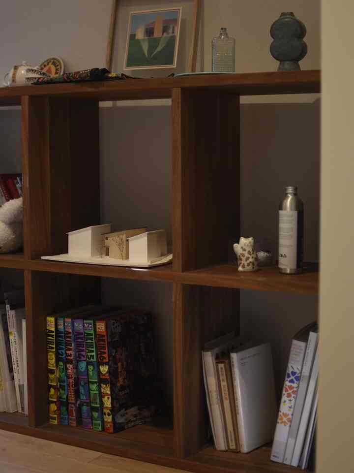 Saya menempatkan manga dan objek dengan bebas 🐈‍⬛ #棚 #趣味 #本棚