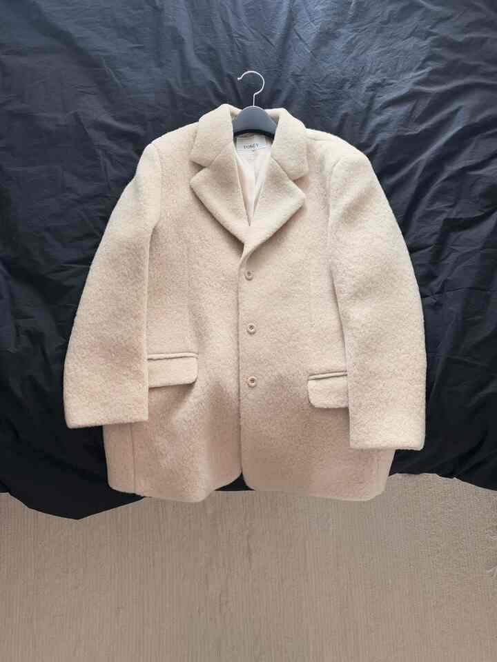 出勤ルックサンダは言い訳でジャケットゲット~~  #출근룩코디 #자켓 #울자켓 #블랙 #블랙인테리어 #black #blackinterior