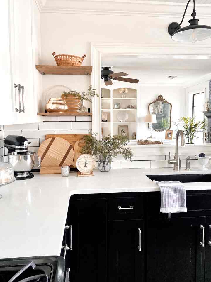 Mixing rustic charm with sleek design in my farmhouse kitchen—loving the black and white modern vibes! 🖤🤍✨ #FarmhouseStyle #KitchenInspo