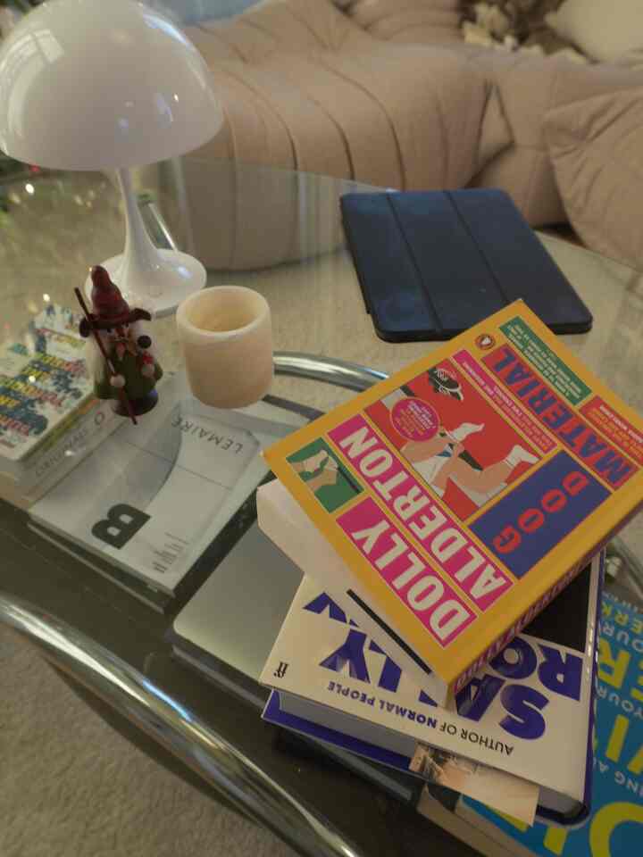 テーブルの上🙆‍♀️ #読書時間　#一人時間