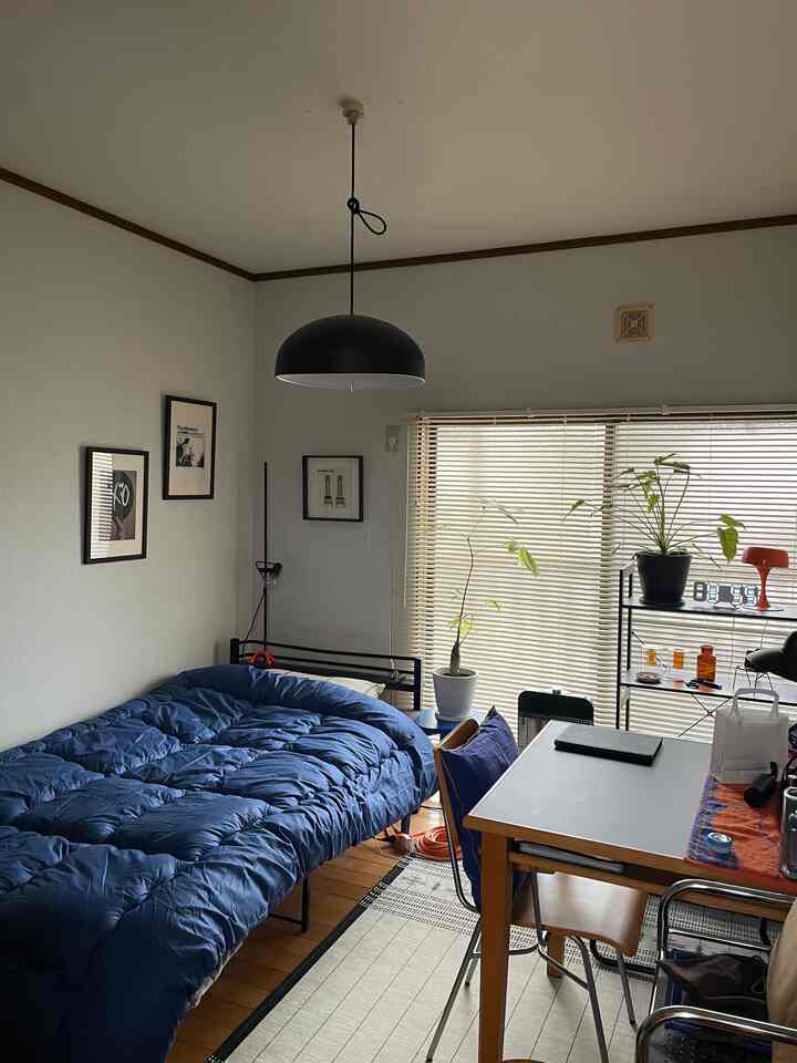 今更感あるけど、まともな掛け布団を新調🛏️

なんかこのままでも雰囲気良いせいで、カバー難民になりそう😇

#ベッドルーム
#ベッド
#寝具
#寝室
