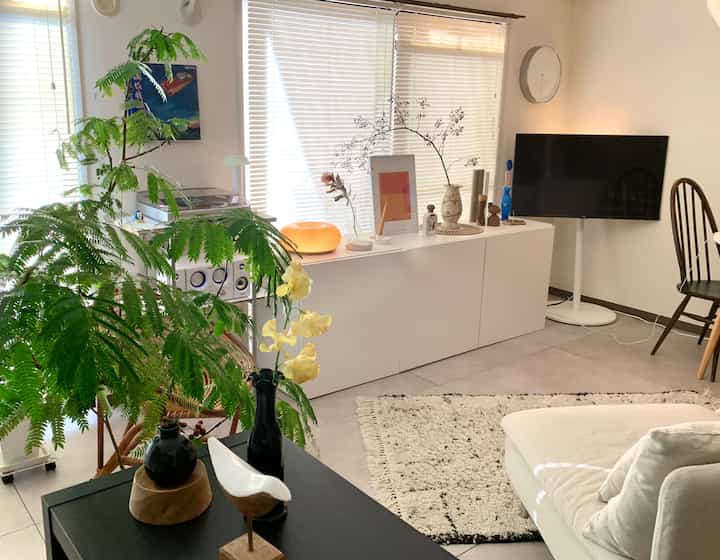 約1年前の2月のお部屋🛋🌿
インテリアの配置に正解はなかなか見つからないけれど過去の配置から学ぶこともあったりしてお部屋作りはたのしいです🪴
#間取り #インテリア配置 #模様替え #賃貸マンション #北欧インテリア #ナチュラルインテリア #お部屋作り #IKEA 
