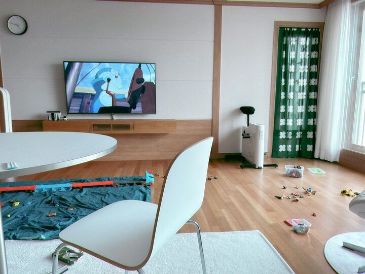 short form carousel card thumbnail