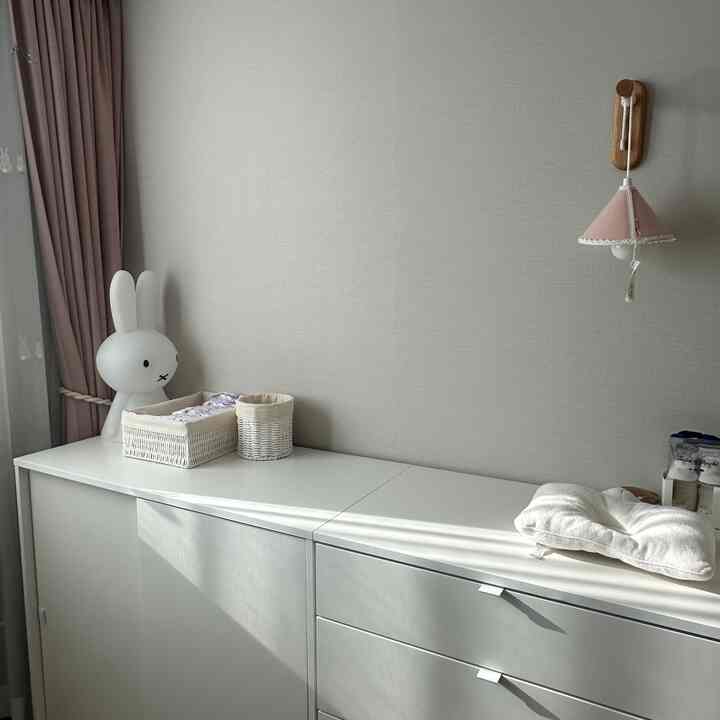 ＃冬の私たちの家は忙しいです...！
新生児の時は一緒に居間生活をしますが、それでもぜひやりたかった赤ちゃんの部屋を飾り始めています！ （遅れて途中で赤ちゃん産んでくるかもしれませんね。）
36週に始まった赤ちゃんハンカチ洗濯スタート🧺！
それでも二番目だから、ちょっとゆとりある感じだったんです。


＃メイド＃サンパル＃メイド＃リビングルーム＃リビングルームの整理＃キッチン整理＃キッチンインテリア＃キッチン飾り＃整理蜂蜜テム＃キッチン収納子供校区長