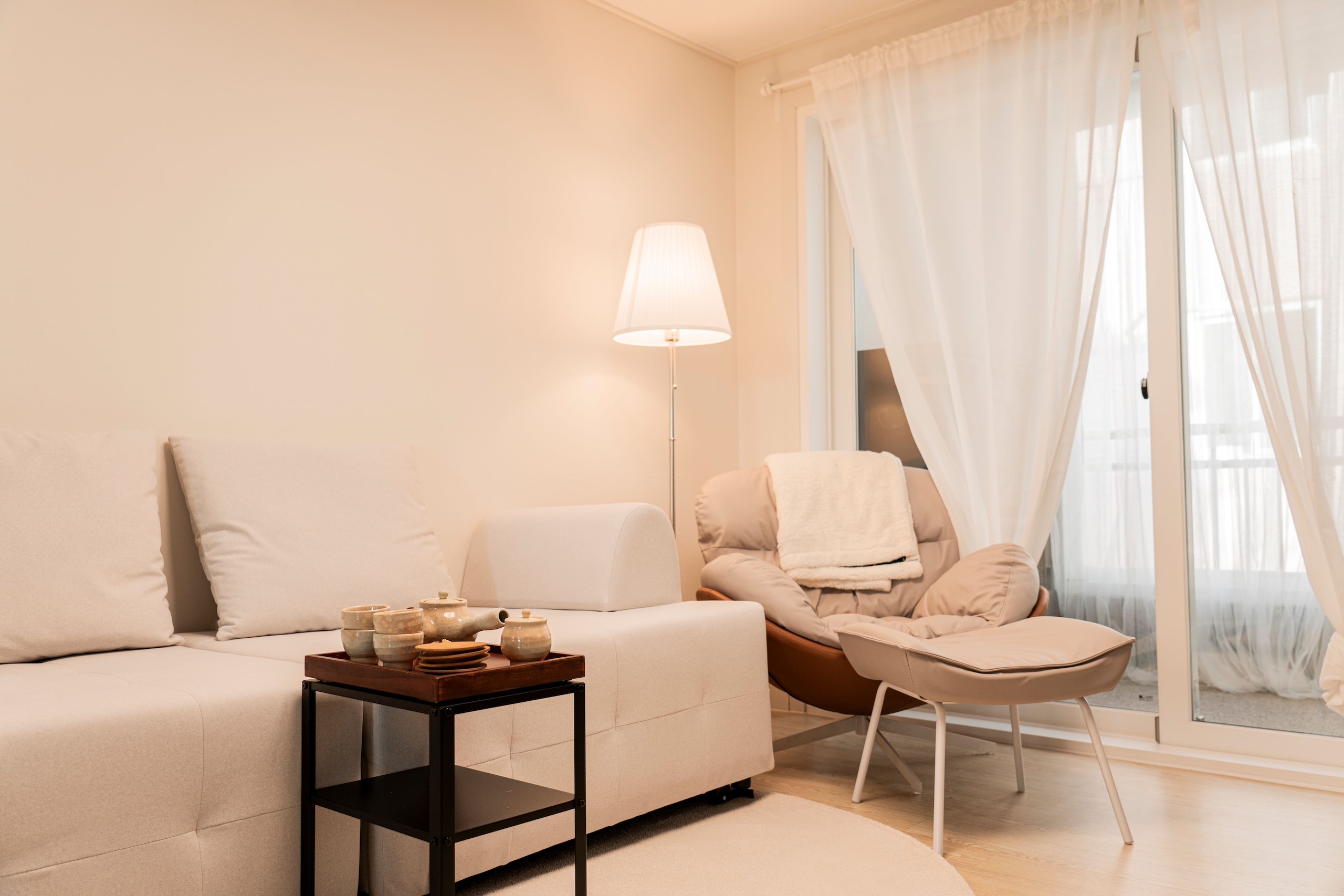 Modern Swivel Lounge Chair user photo