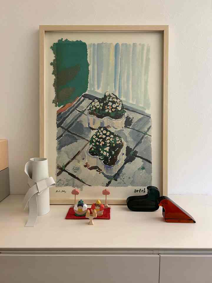 玄関に組み木の雛人形を出しました。
小黒三郎さんの組み木は、何年経ってもその場所に馴染んでくれるのでおすすめです。
#雛人形