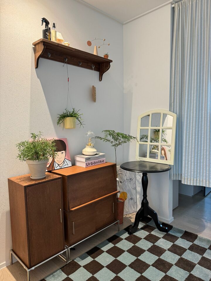 short form carousel card thumbnail