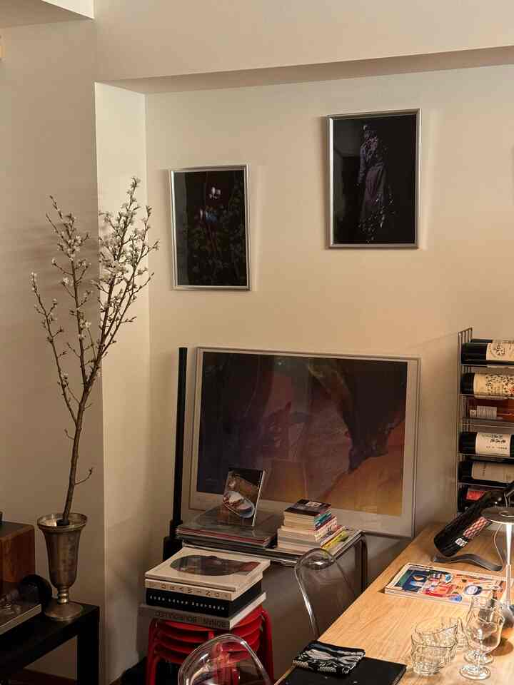 I bought a wall hook at Daiso.

It was the type that you had to use glue to hold it together, but it looked surprisingly good!

The colors are a bit crowded, but I personally like it 👏

#Interior #一人暮らし #ルームツアー #1LDK

#Art #絵画