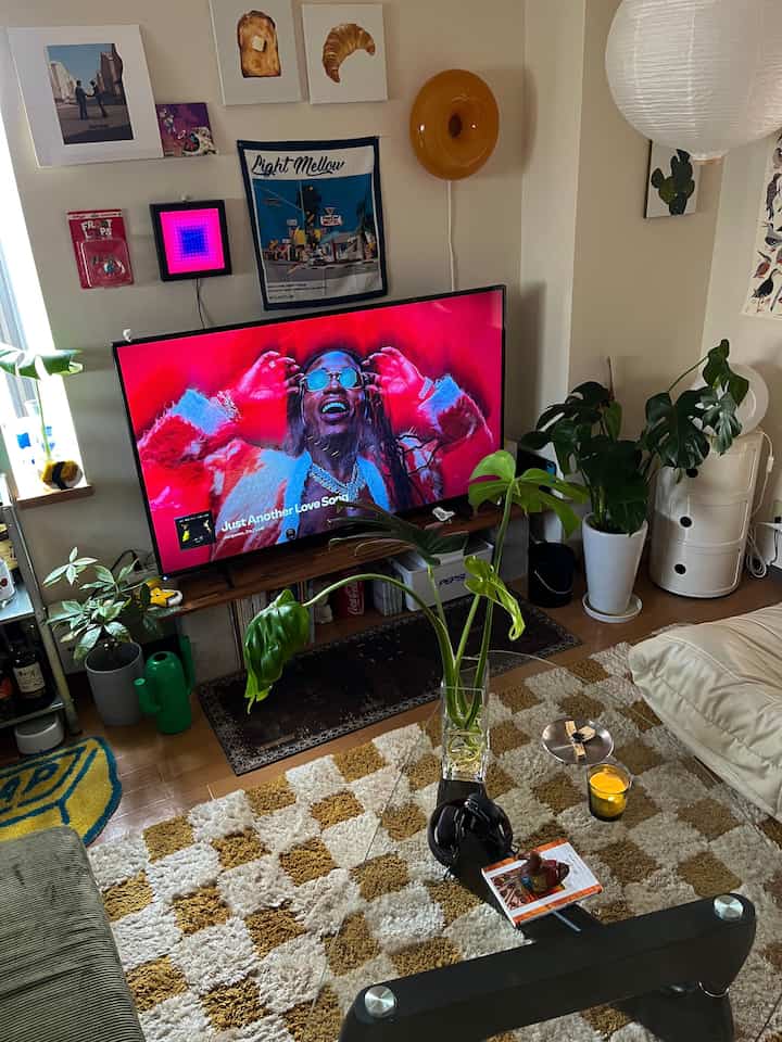 おはよう！
祝日に何しよう？？

#interiordesign #myroom #livingwithplants #cozyvibes #apartmentdecor #homeinspo #interiorinspo #midcenturymodern #ikea #decorideas #interiorstyling #homebar #retrointerior #vintage #whiskey 

#賃貸暮らし #賃貸インテリア#インテリア#観葉植物 #雑貨 #ホームバー #ミッドセンチュリー