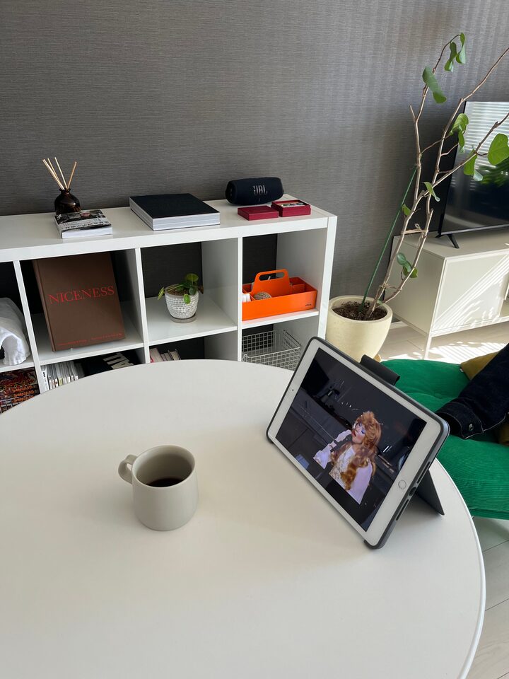 short form carousel card thumbnail