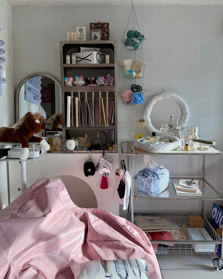 short form carousel card thumbnail