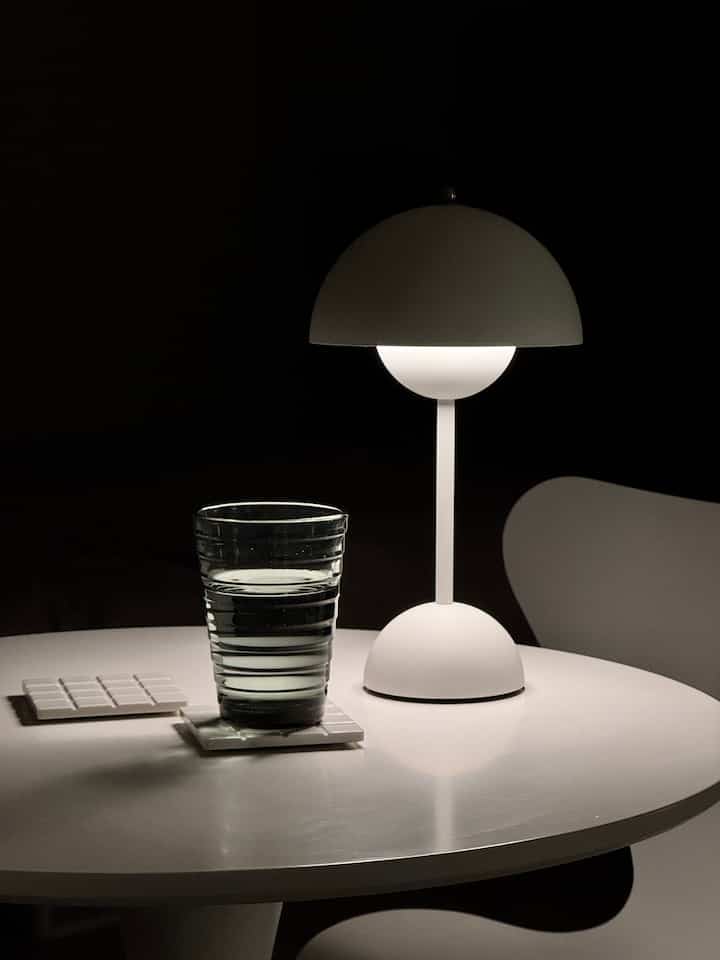 Good Night🌙

#北欧インテリア 
#ミッドセンチュリー 
#ミッドセンチュリーモダン 
#ジャパンディ
#デザイナーズ
#andTradition 
#flowerpot
#iittala
#ainoaalto
#arnejacobsen
#sevenchair
#fritzhansen
#japan