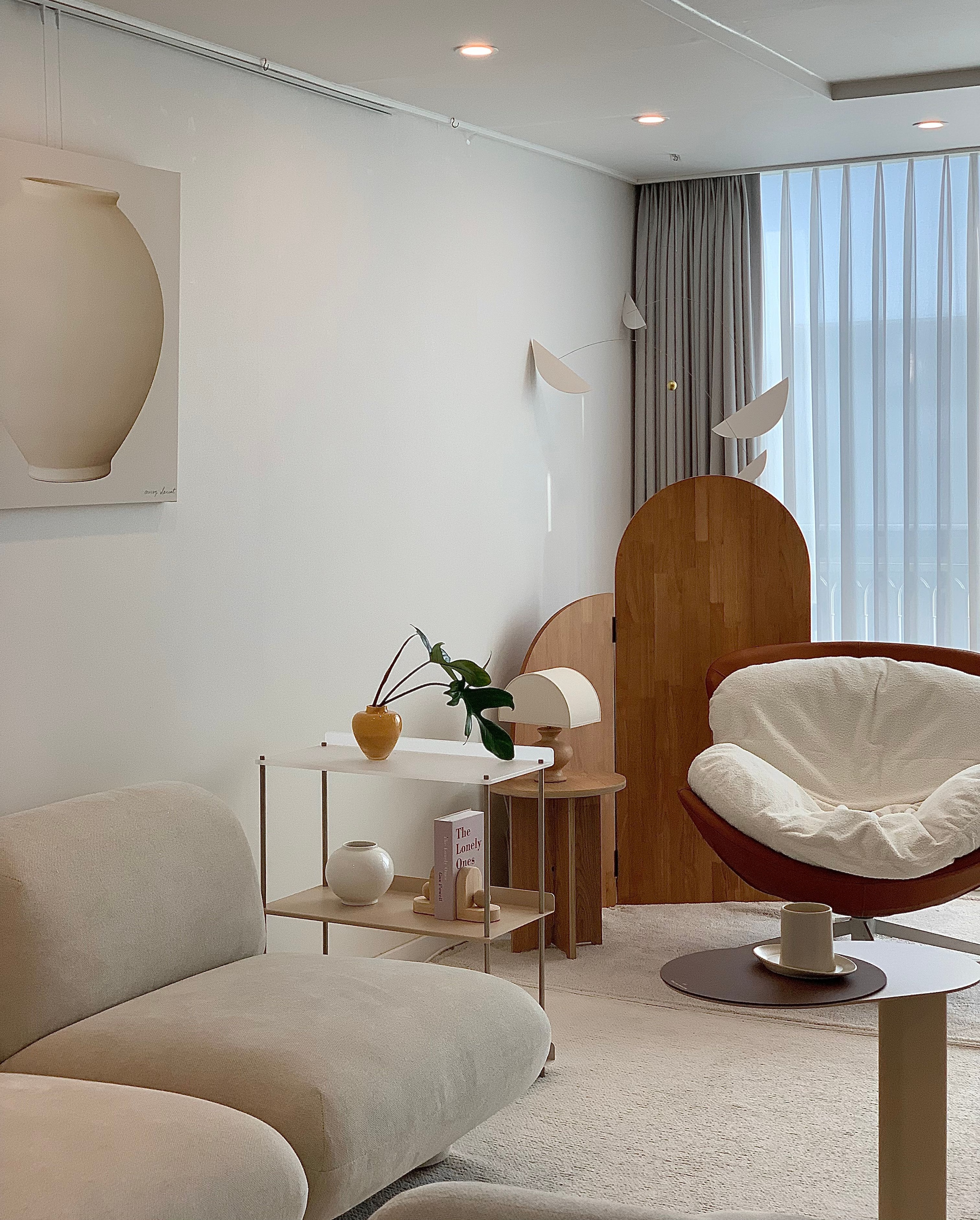 Modern Swivel Lounge Chair user photo