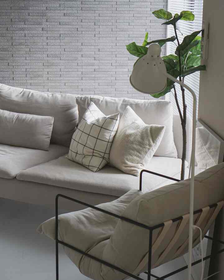 IKEAのクッションカバー気分転換に変えたいな
#IKEA #IKEAソファ #IKEA照明 #クッション 