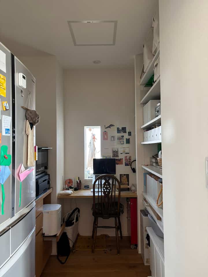 キッチン兼パントリー兼ワークスペース
2畳でじゅうぶんなわたしのお城♡
#パントリー #キッチン家電 #ワークスペース 

Kitchen, pantry, and workspace

My castle is enough for 2 tatami mats♡

#Pantry #Kitchen Appliances #Workspace