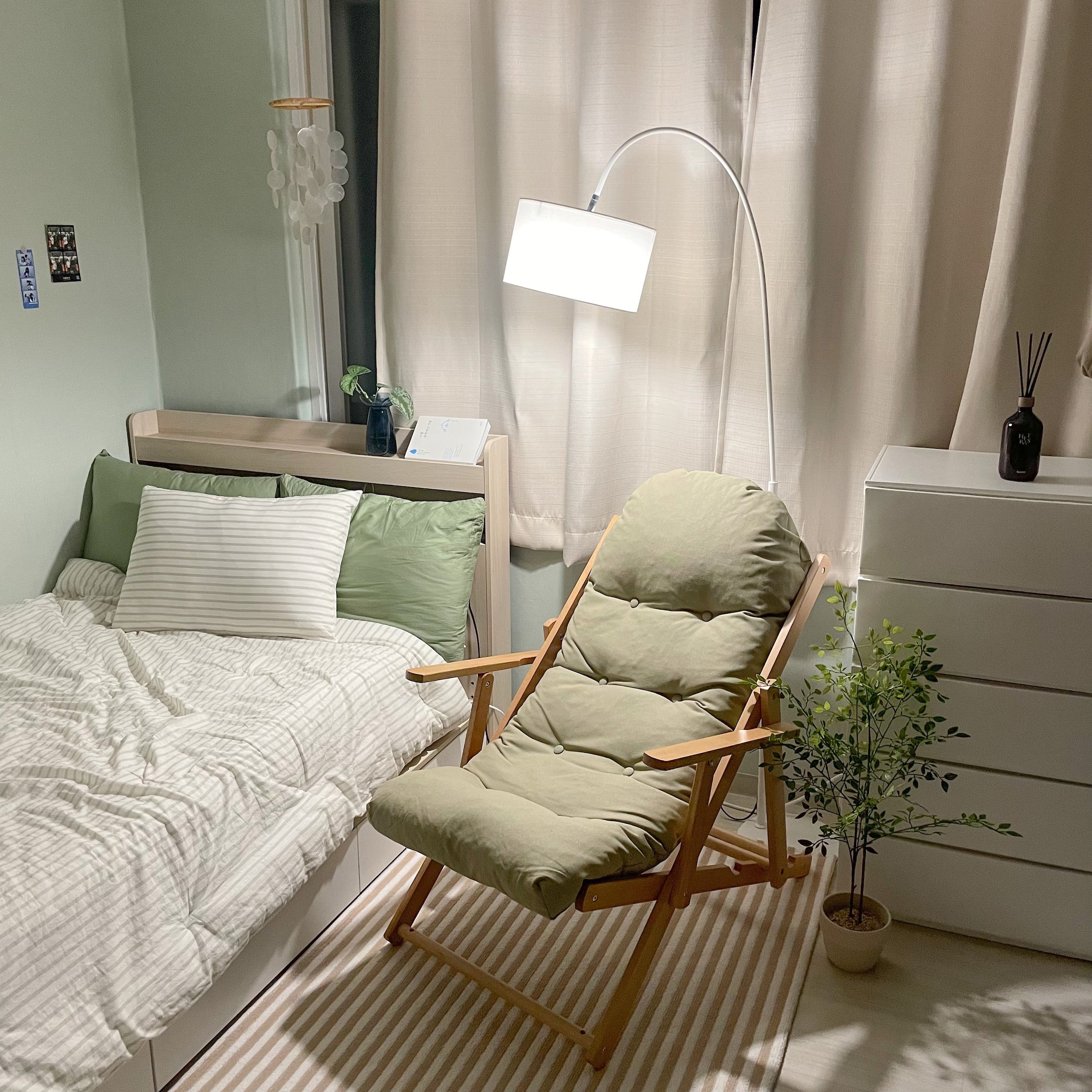 Foldable Wood Recliner Chair user photo