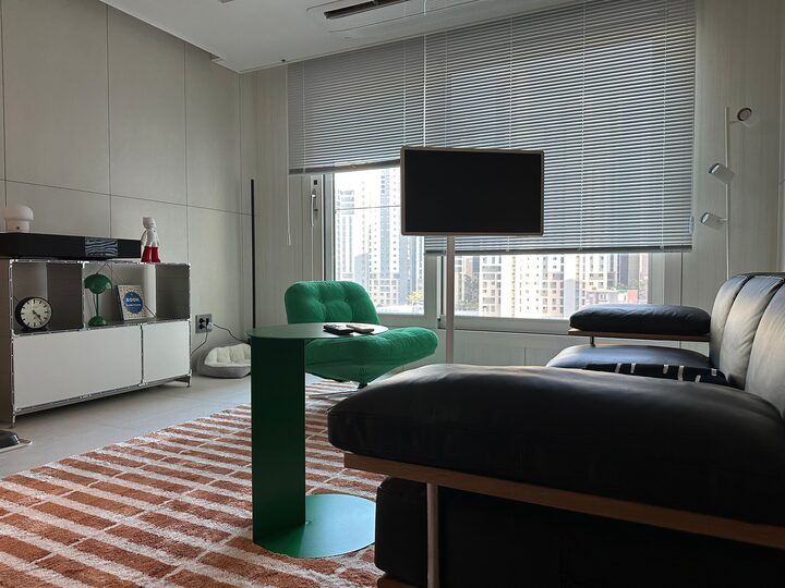 short form carousel card thumbnail