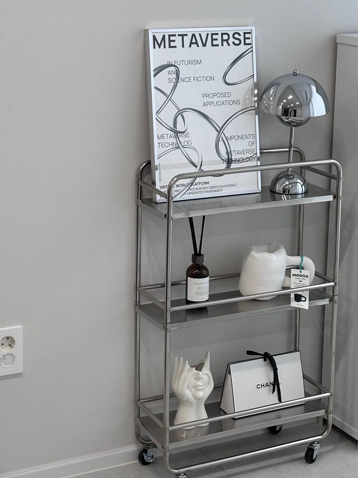 short form carousel card thumbnail