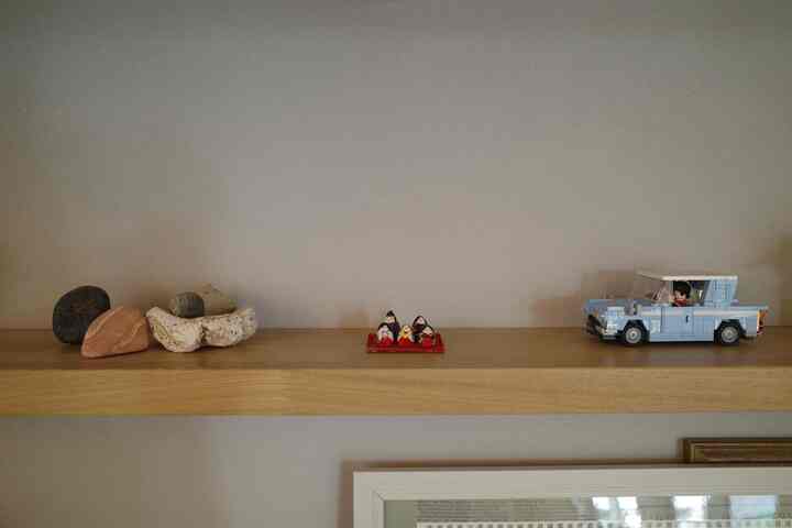 ひなまつり🎎
わが家はメンズばかりなので、ひな祭りはちいさめ。母がくれた指の先ほどのサイズのこの子たちは、小さな巾着に入る優れもの。
大切にしたい。
#ひなまつり #カップボード #飾り棚 #受け継ぐもの