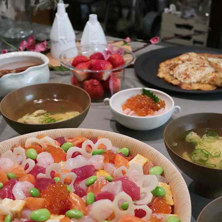 1日早めの ひなまつりごはん

#ひなまつり
#ひなまつりごはん
#ちらし寿司