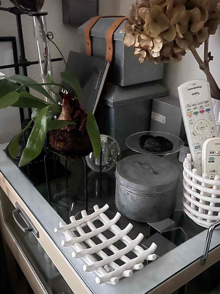 ショッピングで購入したセラミックのメッシュトレー
真っ白で作りも良くてお気に入り✩

1週間ほどでガチガチに梱包されて割れることなく届きました♪

#Ohouseshopping
#セラミックメッシュトレー