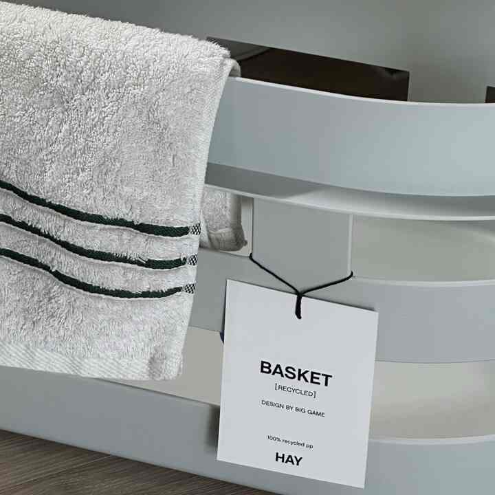 #예쁜템최고야•1

私の家にも同じことがあります。

洗濯をする機械はありませんか
,貴茶ニズム 
それでもきれい！

我が家綺麗な洗濯バスケット HAY♥ 
  #hay #hay바스켓 #twb수건  #콘수프챌린지 
