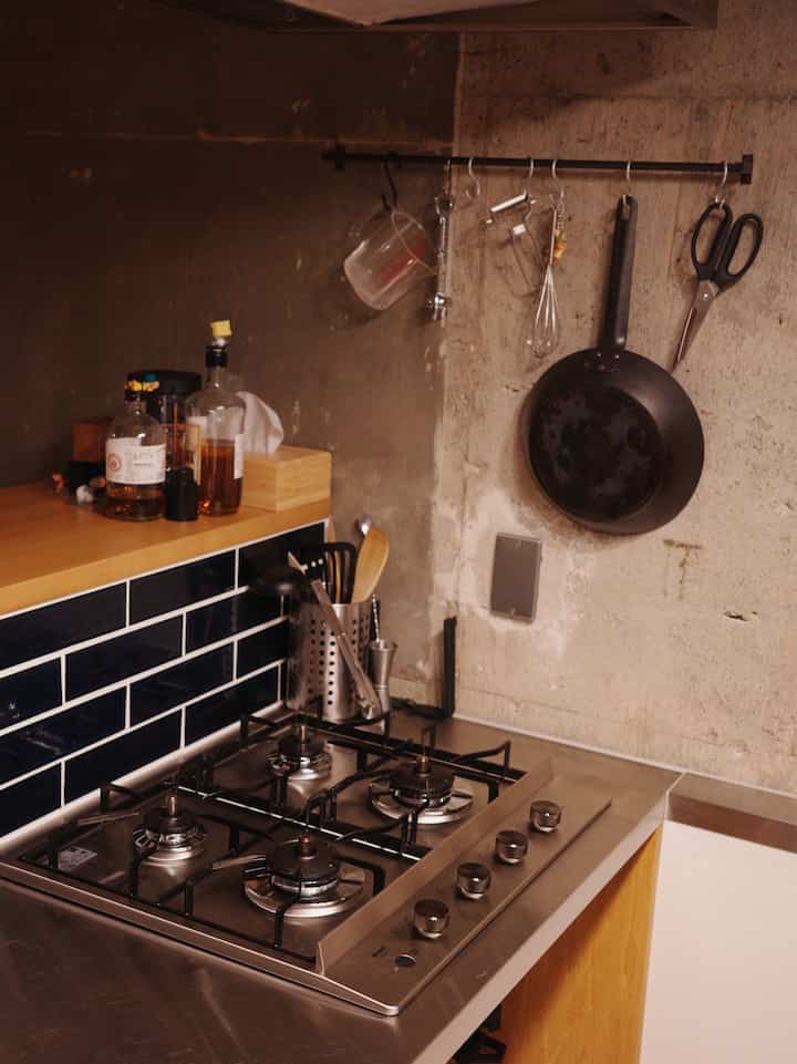 夜のキッチン
#IKEA #IKEA家具 
#無印良品 #ステンレスキッチン
#カウンターキッチン
#リノベーション　#リノベマンション