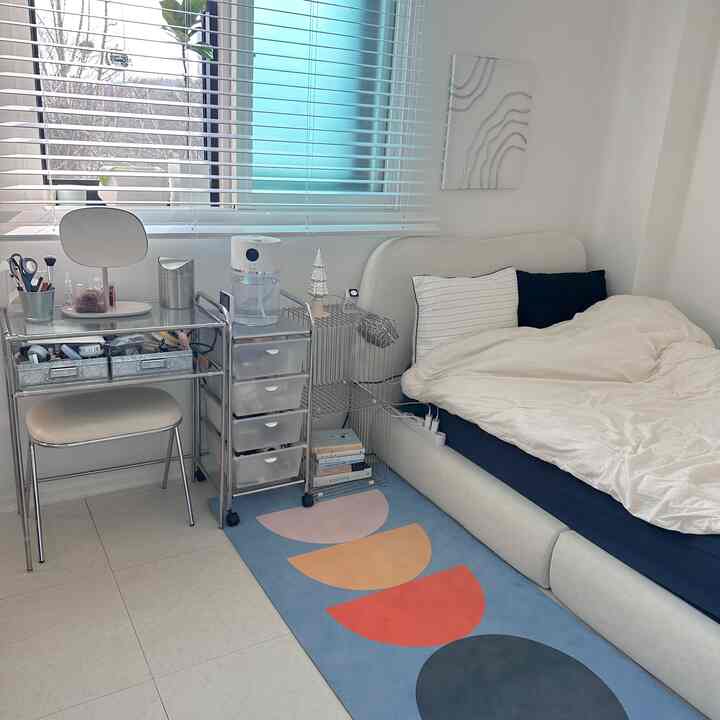 半年ぶりの職場生活はとても簡単ではありませんㅎㅎ🤦🏻‍♀️
週末の朝起きたらすぐに病院に行き、救助前後に変更してみています。
週末が三日になれば幸いです~~~~😂

＃今日の私の家 