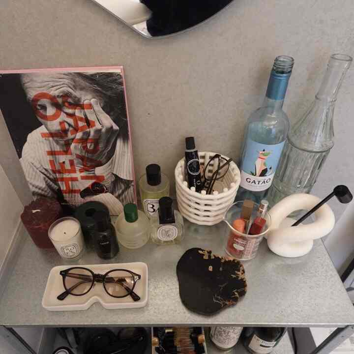 お気に入りたち💐🤍

#小物インテリア #香水 
#イケア #IKEA