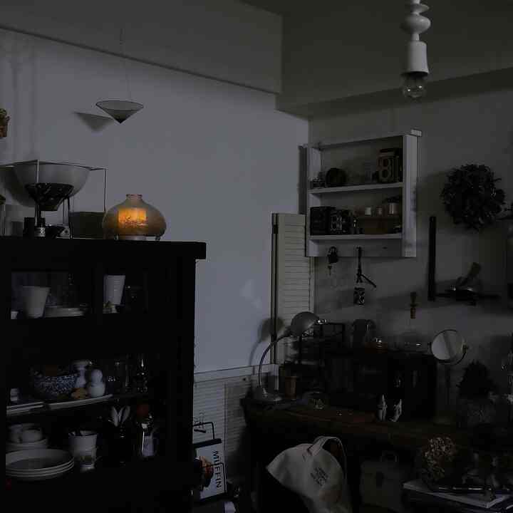 ふぅ〜

#夜の景色
#灯りのある暮らし 
#キャンドルライト
#香りのある暮らし 
#池田優子
#アロマディフューザー
#津村里佳
#ニワタヅミ
#ガラス好き 
#日々の暮らし
#暮らしを楽しむ 
#暮らしの記録 
#すきなものに囲まれて暮らしたい 
#好きなものに囲まれた暮らし 
#ミックスインテリア
#アンティークのある暮らし
#古いものがある暮らし 
#古道具のある暮らし 
#水屋
#食器棚
#海外インテリアに憧れる
#インテリア好き 
#暮らしの道具 
#モノトーン雑貨
#マンション暮らし 
#マンションインテリア
#eosm100 
