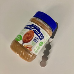 이번에 눈여겨봤던 버터 나이프를 하나 주문했어요 !
베터핑거 제품이라 생긴 것도  너무너무 귀엽고 
땅콩잼이나 버터 혹은 각종 바를 수 있는 
모든 것들을 이녀석 하나로 
해결할 수 있을 것 같아서 구매 욕구가 샘솟더라고요
#살림살이 #콘수프기록 #오늘장면한컷 #베터핑거