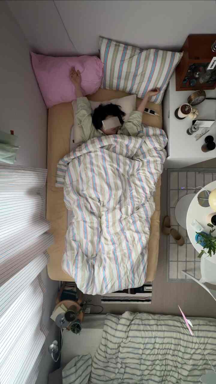 週末にやるべきことは寝具の整理と換気-！

＃部屋＃部屋＃小さな部屋＃部屋の装飾＃部屋のインテリア＃寝室の＃寝室のインテリア＃寝室の装飾＃roomvlog＃minivlog＃roominspiration＃roominspo＃roomdecor＃myroom＃smallroom＃bedroom＃bedroominteriors＃bedroominspiration＃bedroominspo＃