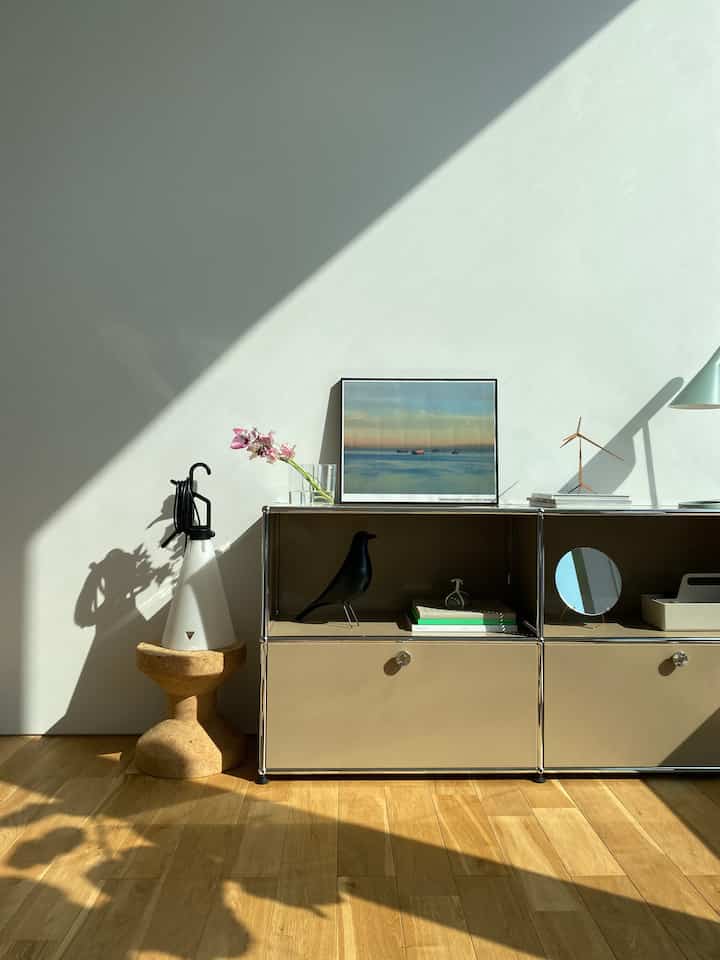 スイートピーの優しいフローラルな香りに癒されています✨

#interior
#flower
#living
#vitra
#usm