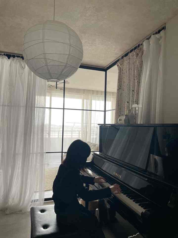 Saya pikir memasang lampu tegak akan membuat ruangan terasa sempit, tetapi ternyata hasilnya cukup bagus.

Yang terpenting, peningkatannya luar biasa😭✨

#piano
#Bagian dalam piano
#Jujur
#Kamar anak
#Kamar anak-anak
#kamaranak
