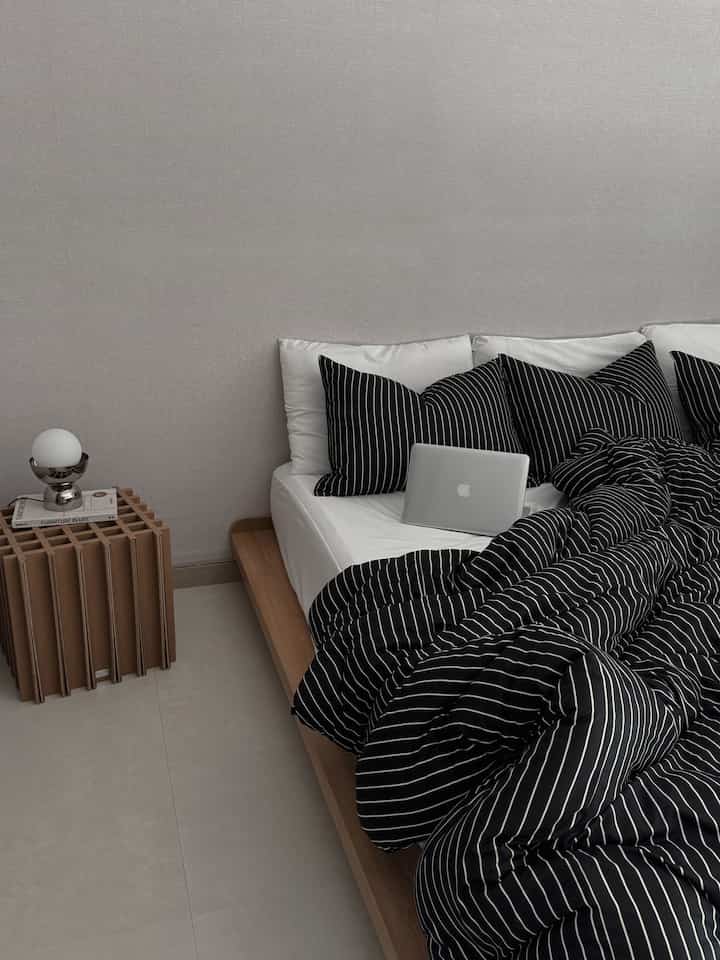 Stripe in the House カバーのいらない布団セット［7色・2種・2サイズ］を使ったコーディネート 3