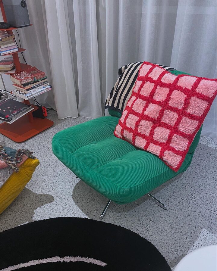 short form carousel card thumbnail