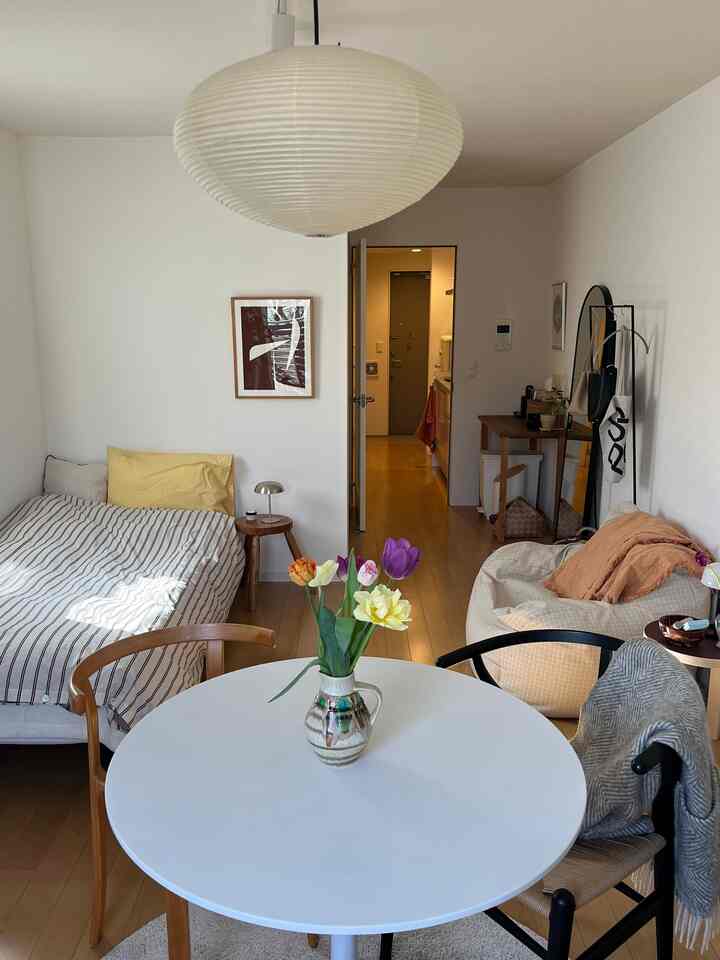 ラウンドテーブルを中心にしたインテリアにしています🌷


#ラウンドテーブル #roundtable #一人暮らしインテリア