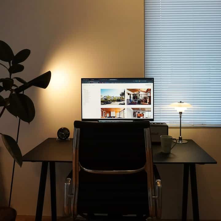 Meja kerja malam #work #desk