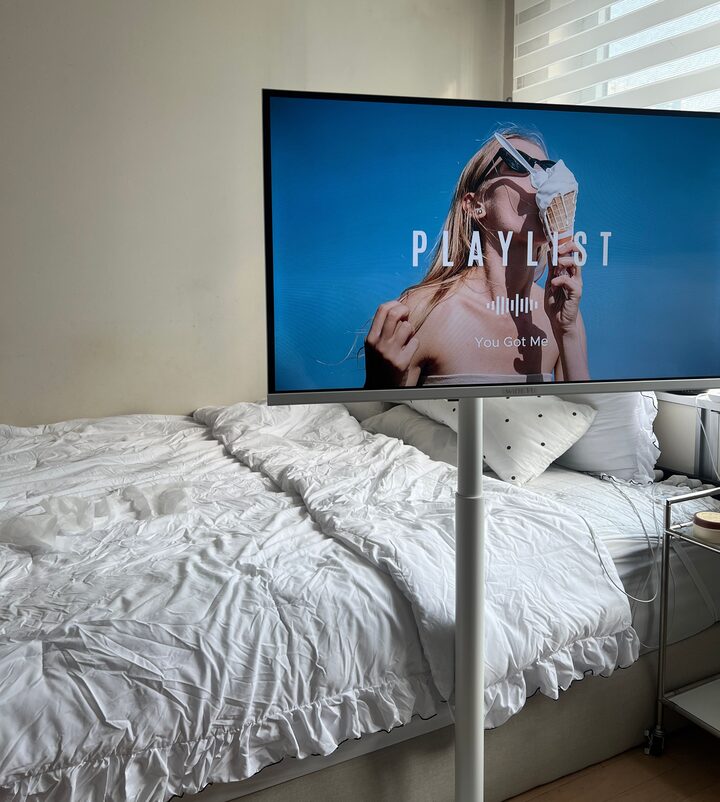 short form carousel card thumbnail