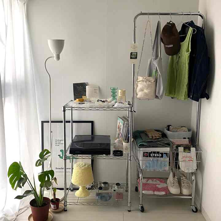 ハンガーラック キャスター＆バスケット付きを使ったコーディネート 1